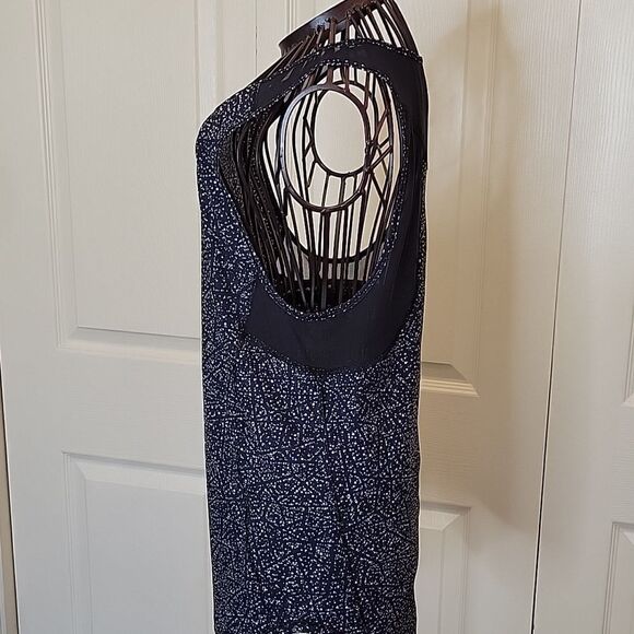 LULULEMON Black and White Mesh Tank Size 4 - Picture 3 of 8